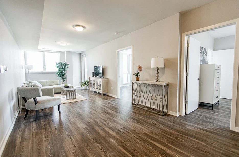 An interior living space at North Pointe Park apartments in Chicago's Old Town neighborhood