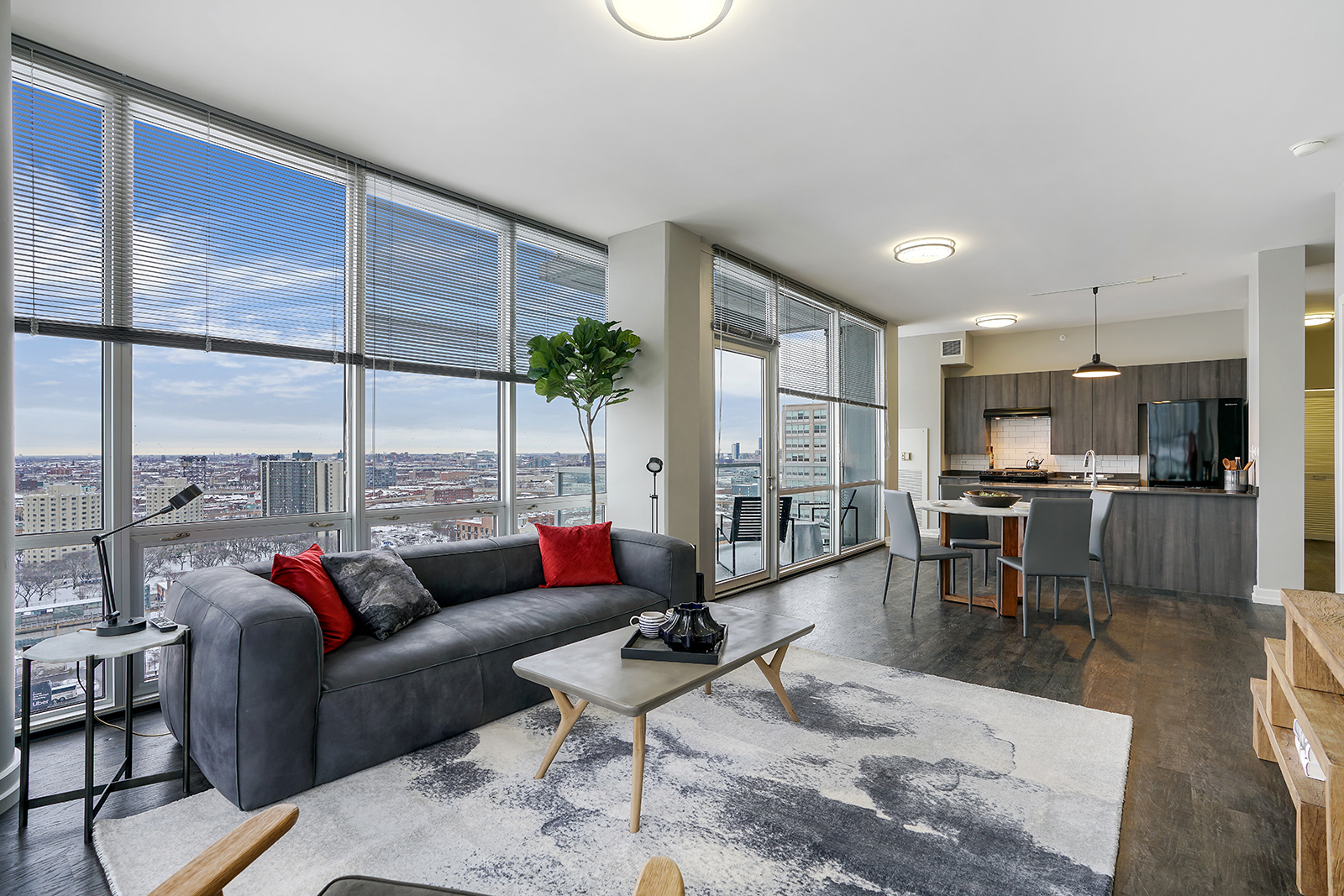 The open-living floor plan at Arrive Lex apartments, with a view of South Loop