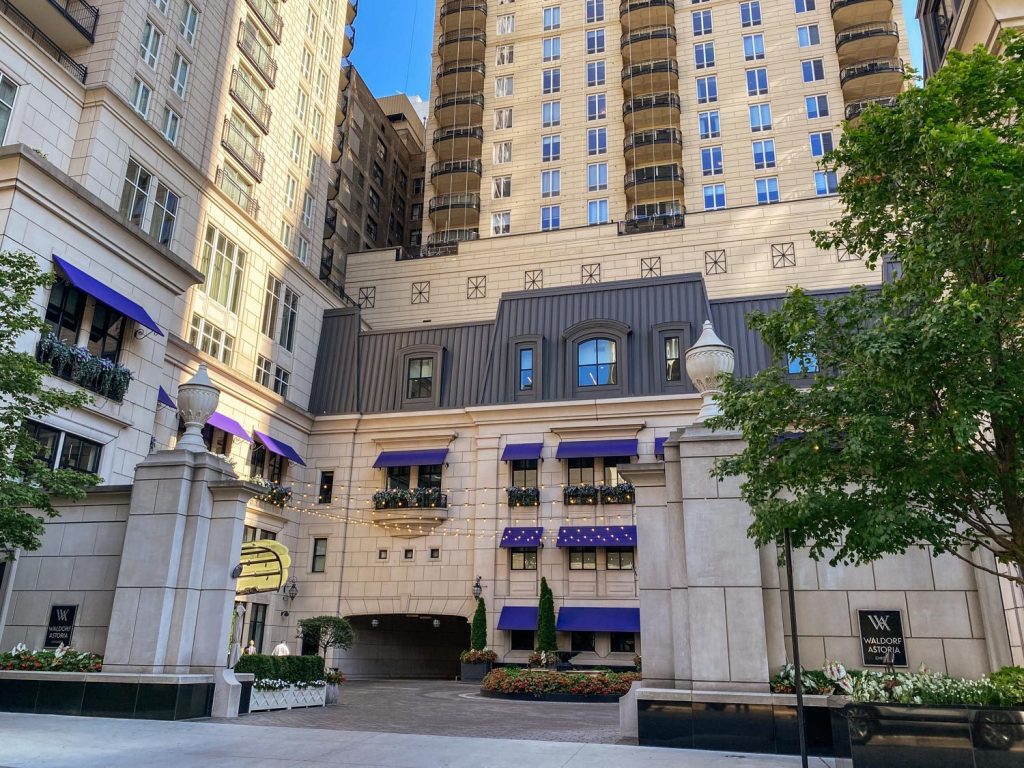 A view of the Waldorf Astoria hotel in Chicago's Gold Coast