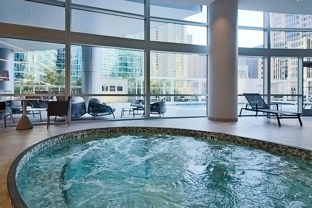 465 North Park Indoor Hot Tub Pool View