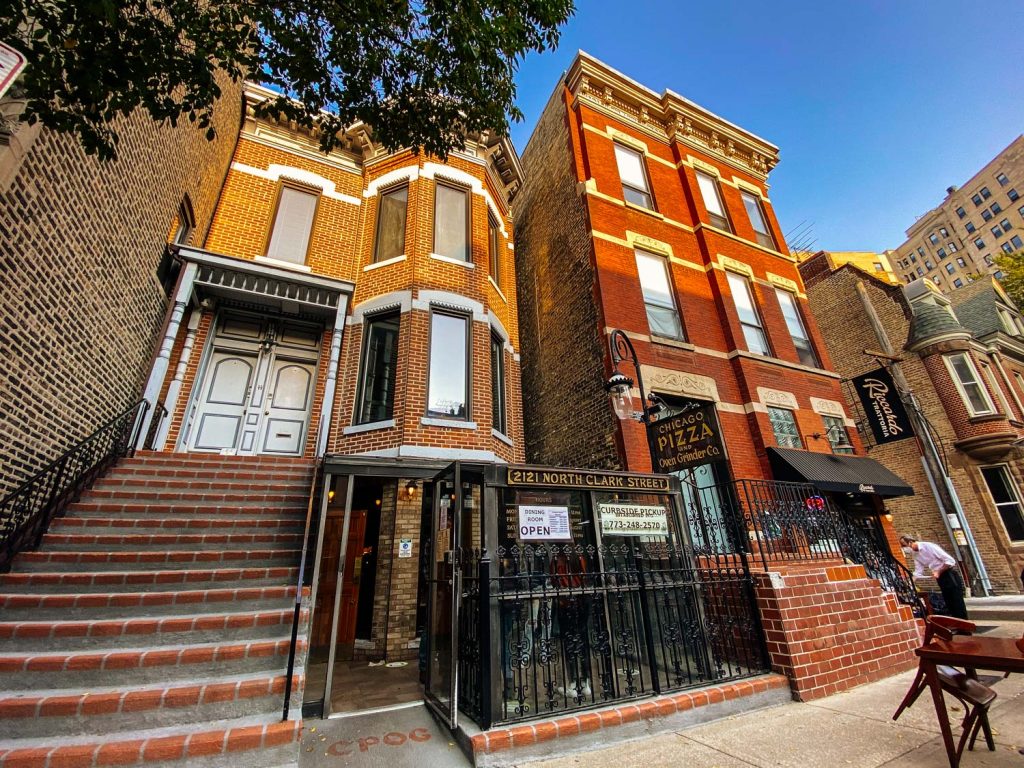 The exterior of charming shops in Lincoln Park