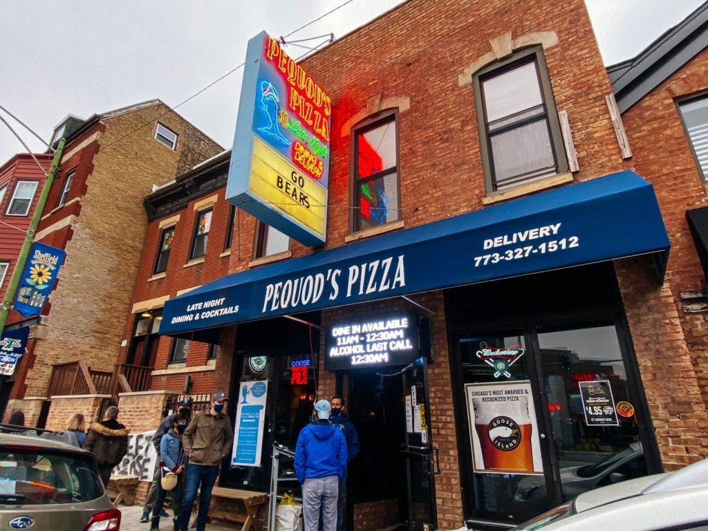 The exterior of Peaquod's PIzza in Chicago's Lincoln Park