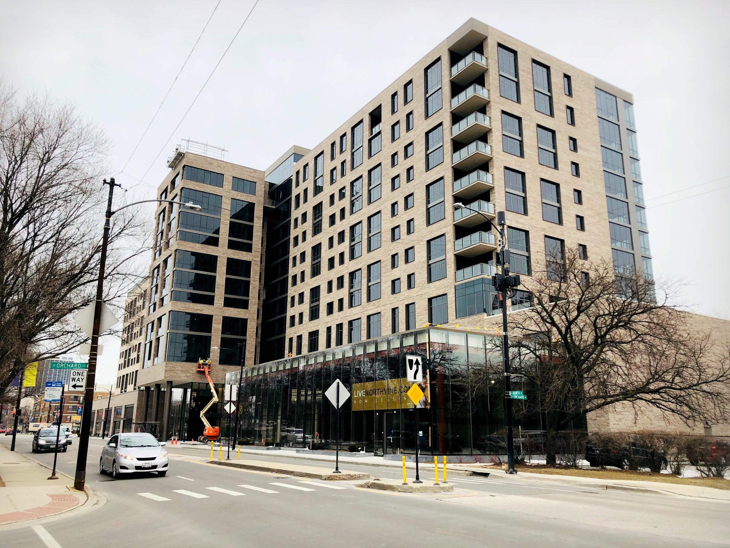 North + Vine, a luxury apartment building in Chicago's Old Town neighborhood 