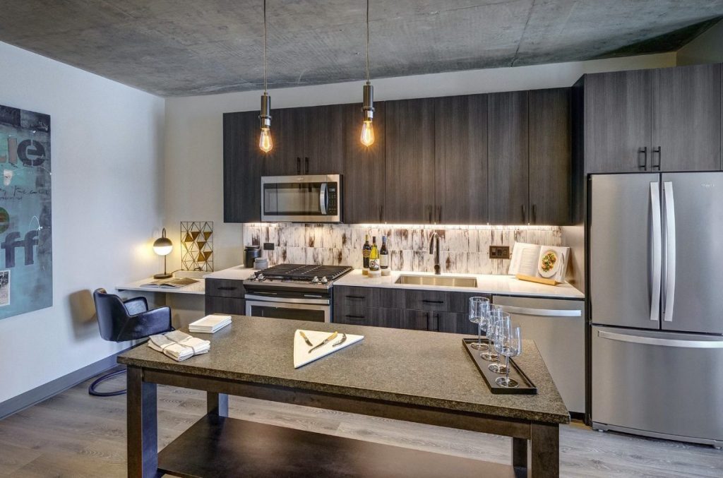 A modern kitchen at The Mason luxury apartments in downtown Chicago