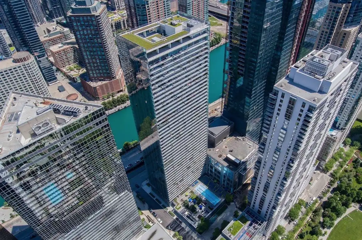 Coast at Lakeshore East Chicago Building